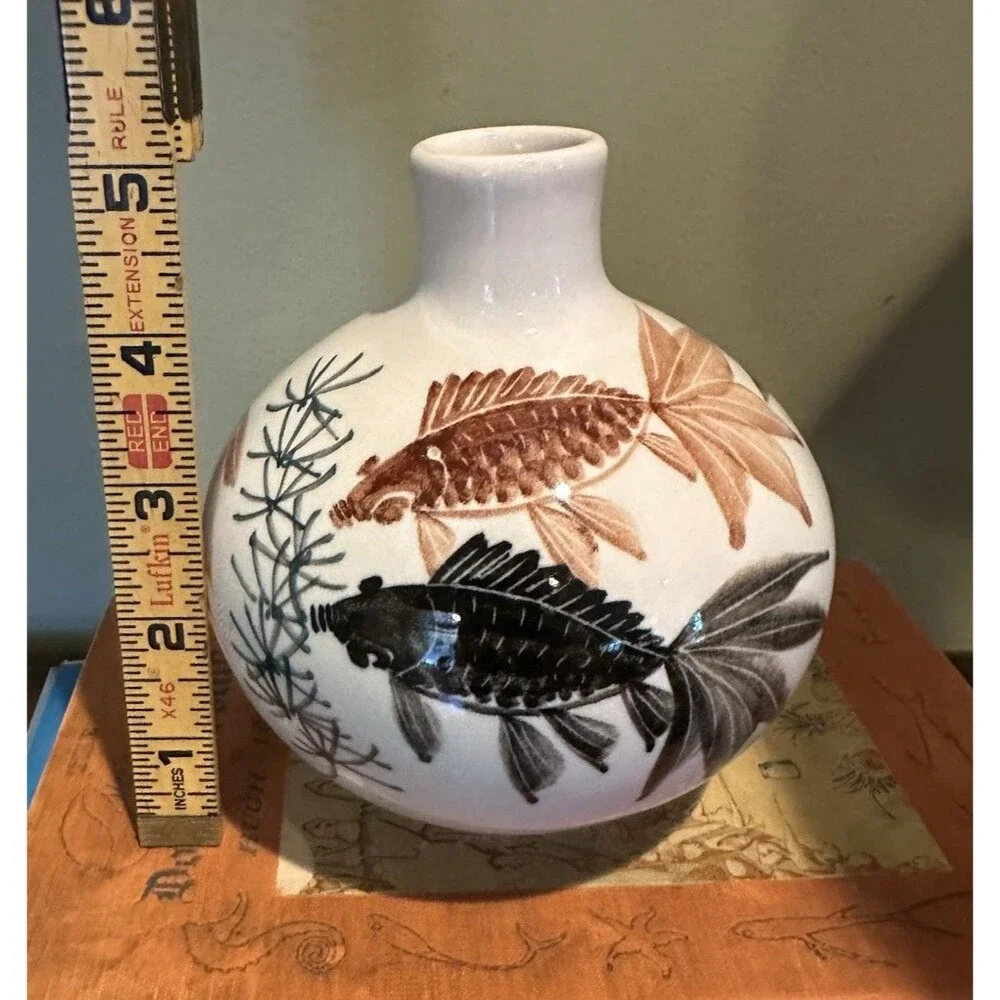 Vintage Chinese Porcelain Hand Painted Koi Fish Vase Jar 5.5